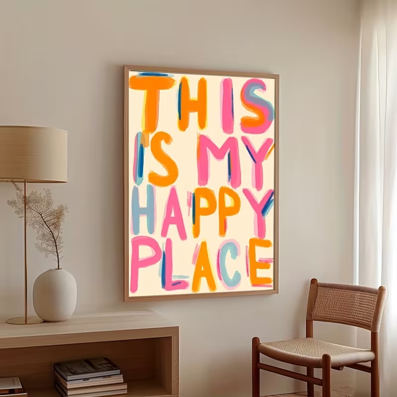 현대적인 '이곳은 나의 행복한 곳' 문구가 있는 벽 예 - Interior Design Living Room 리뷰 및 가격